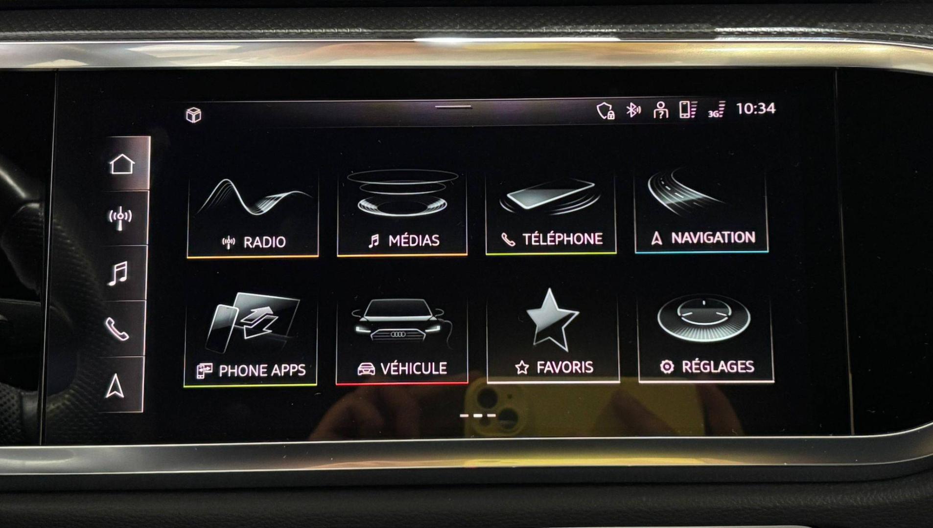 Image about Audi Q3 Sportback TFSI e S line 45 TFSI e 180 kW (245 ch) S tronic