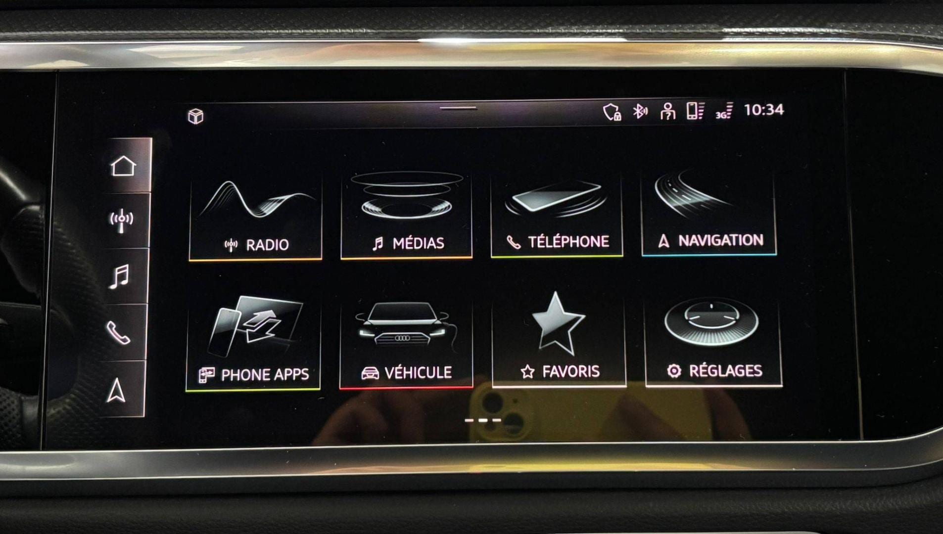 Image about Audi Q3 Sportback TFSI e S line 45 TFSI e 180 kW (245 ch) S tronic