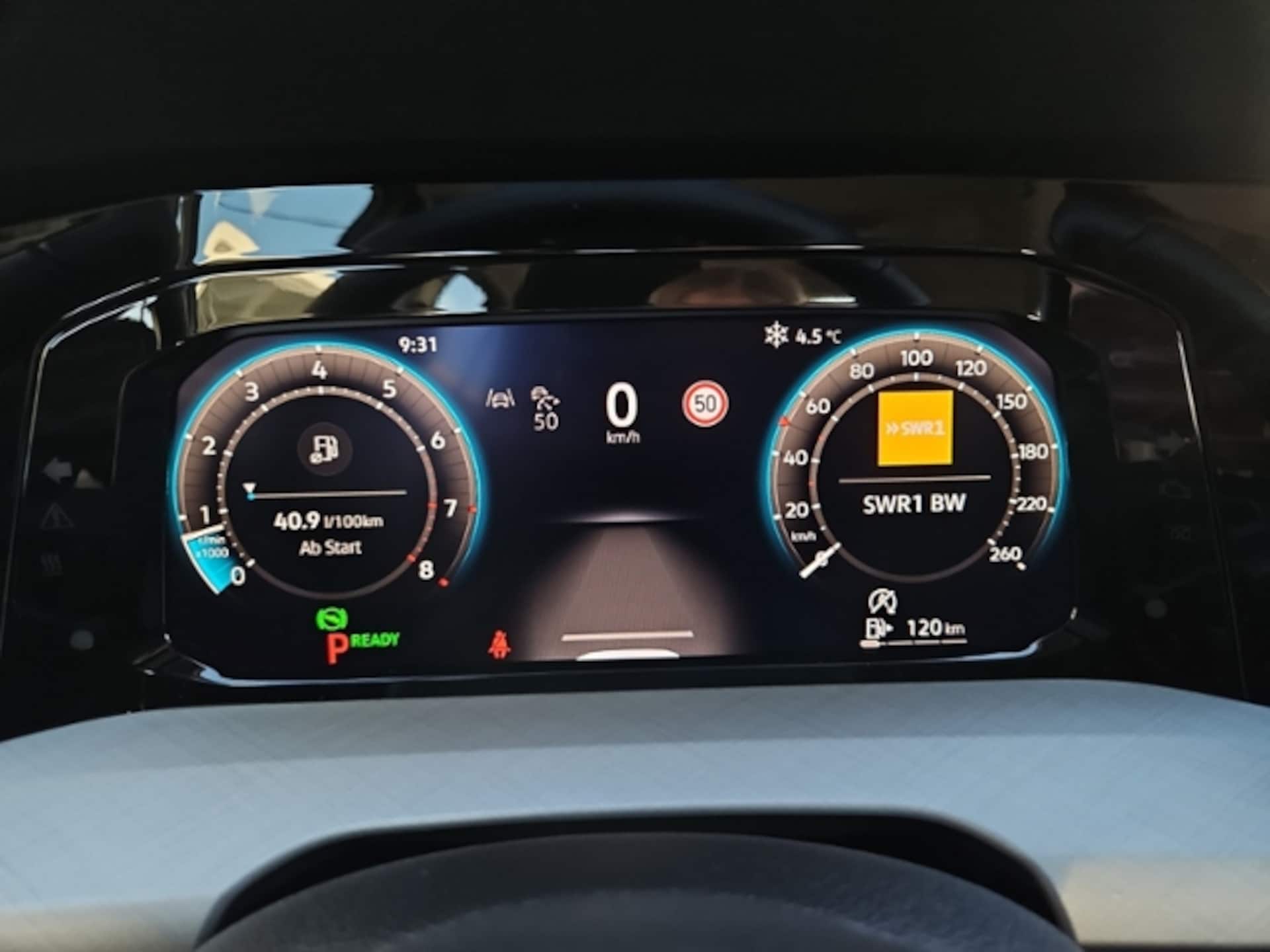 Volkswagen Golf Life