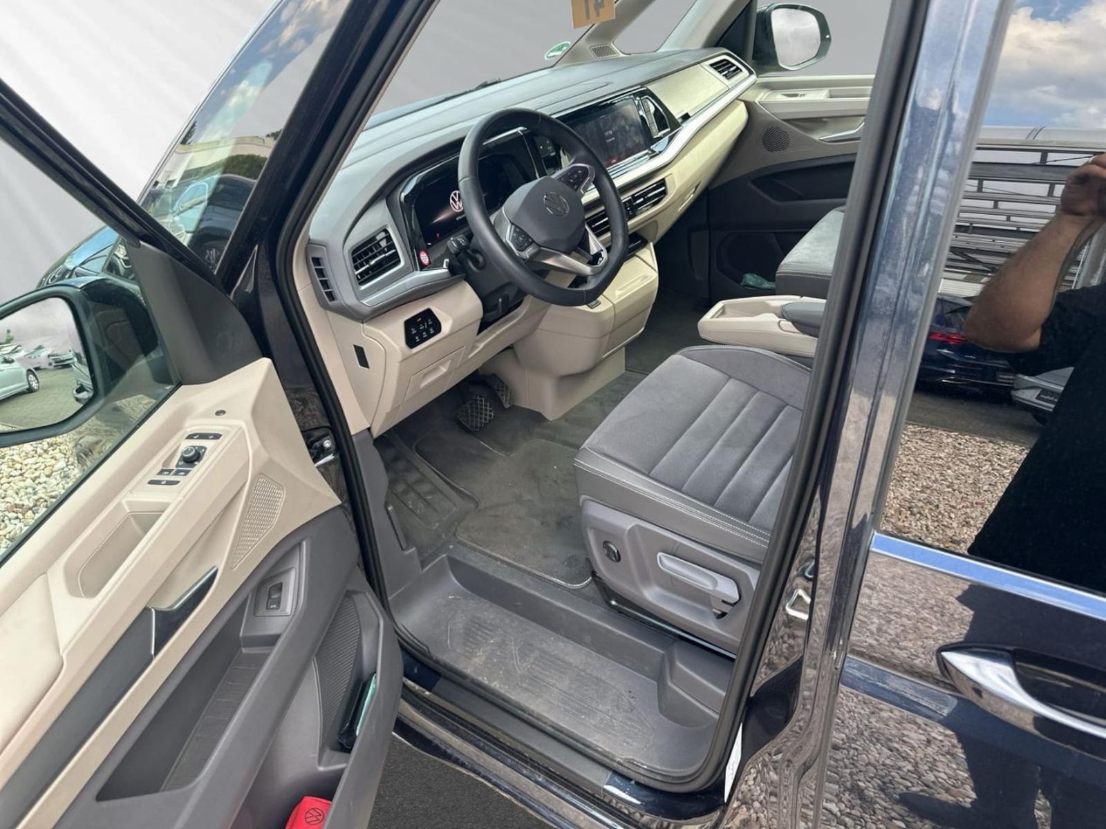 Volkswagen Multivan – Bild 10