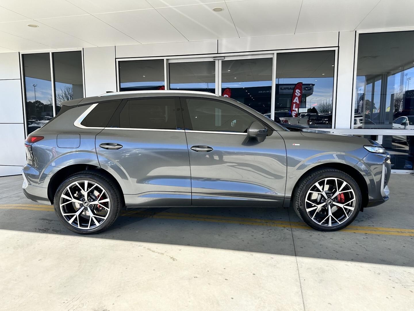 Image about Audi Q3 SUV TFSI quattro 195 kW