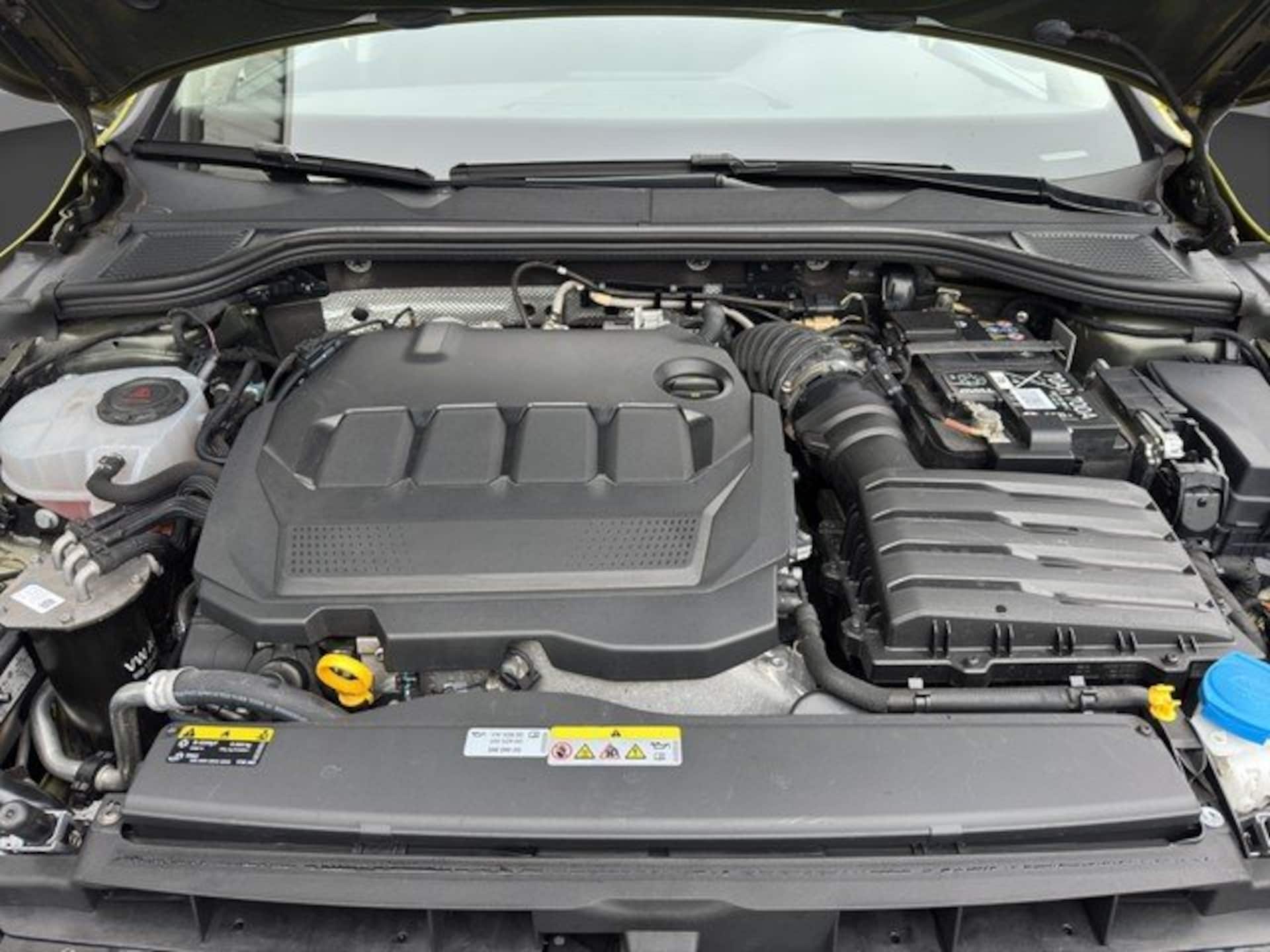 Volkswagen Golf Life