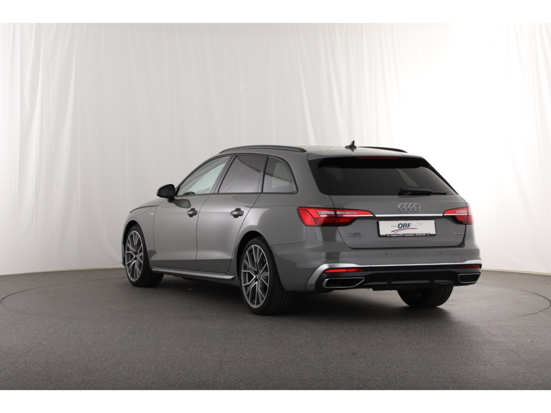 Audi A4 Avant S line