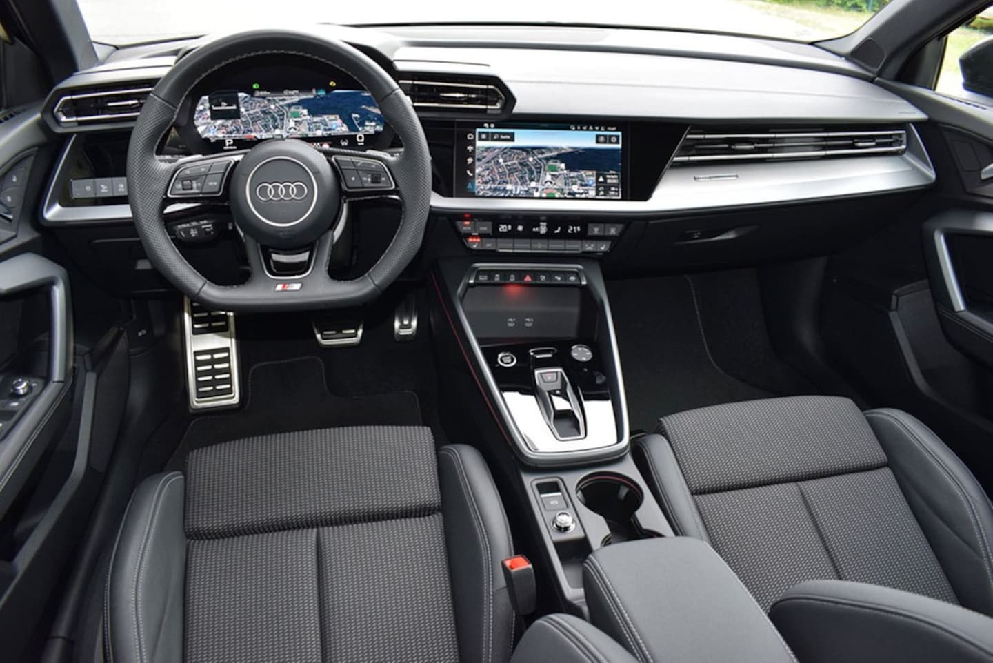 Bild über Audi A3 Sportback S line 35 TFSI S tronic - für weitere Informationen kontaktieren Sie den Audi Partner