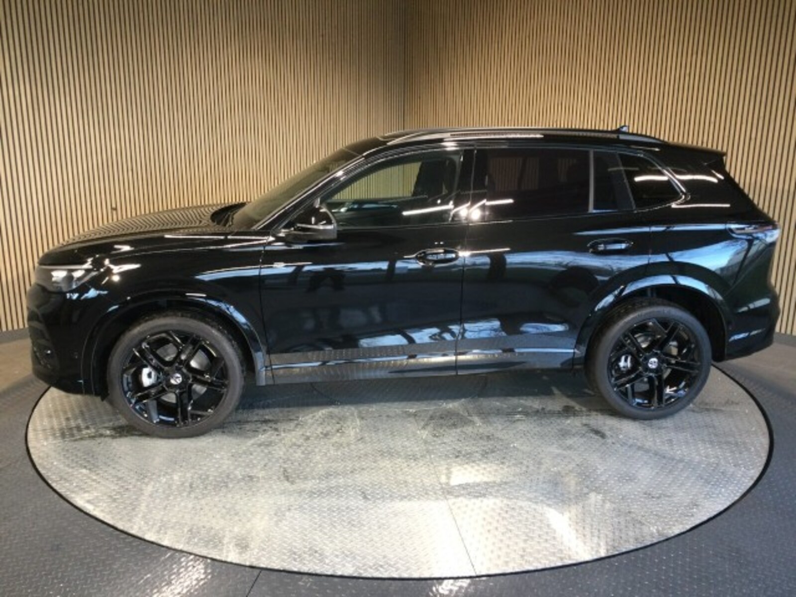 Volkswagen Tiguan – Bild 6