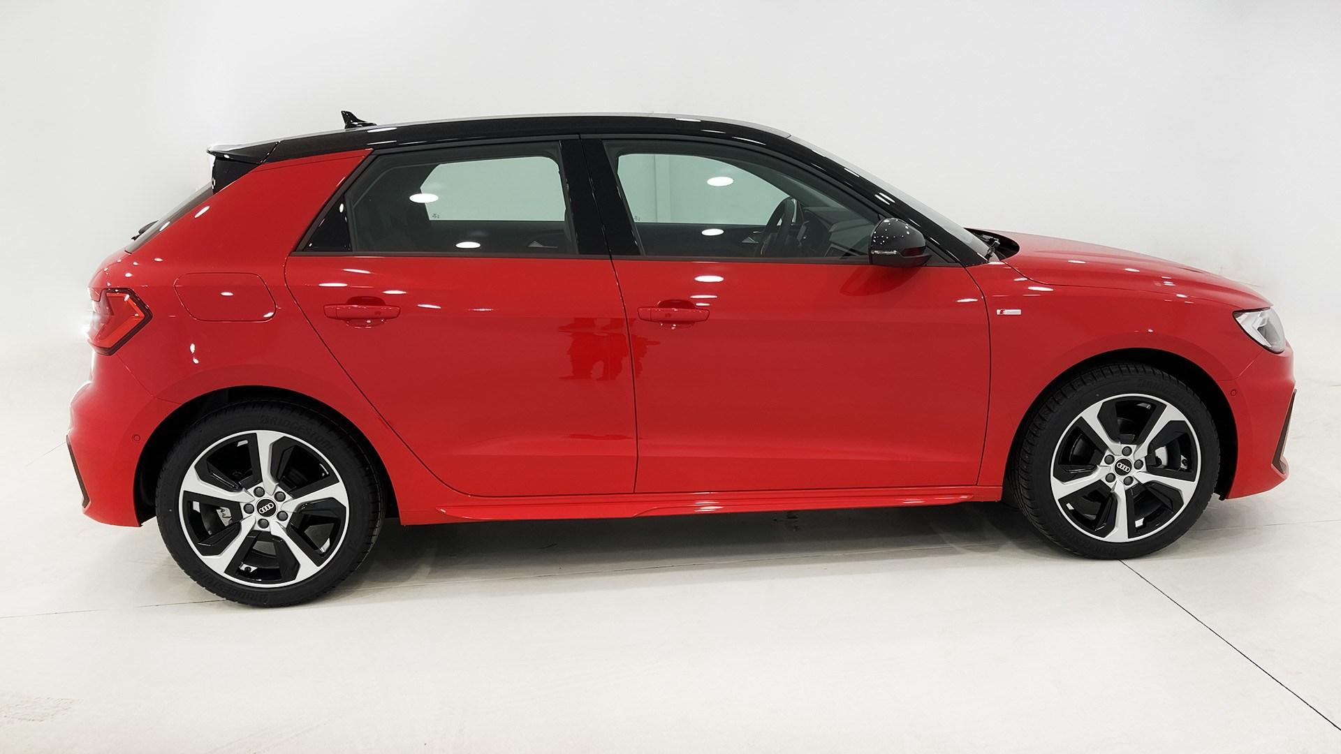 Image about Audi A1 Sportback Adrenalin edition 30 TFSI 81 kW (110 CV) 6 vel.