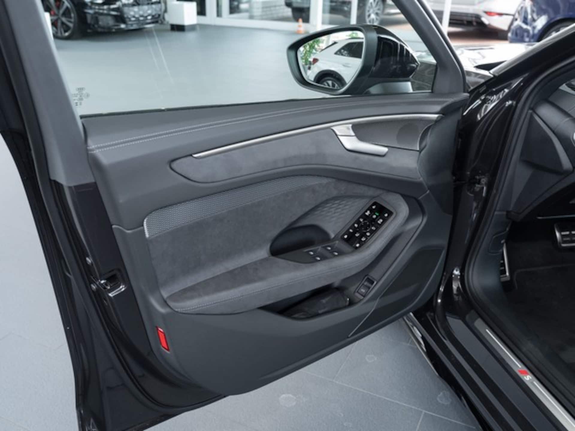 Audi A6 Avant edition one
