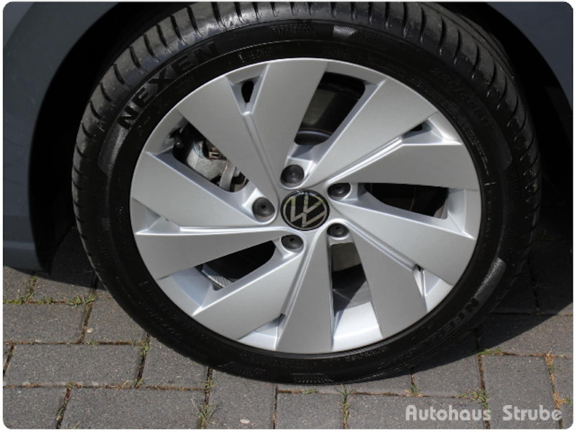 Volkswagen Golf Variant Life