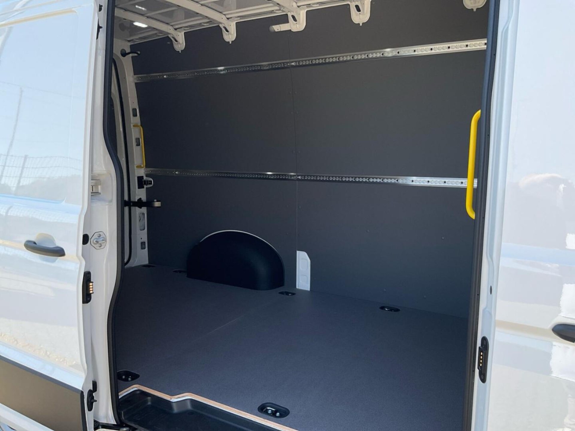 Volkswagen Crafter Kasten mittlerer Radstand