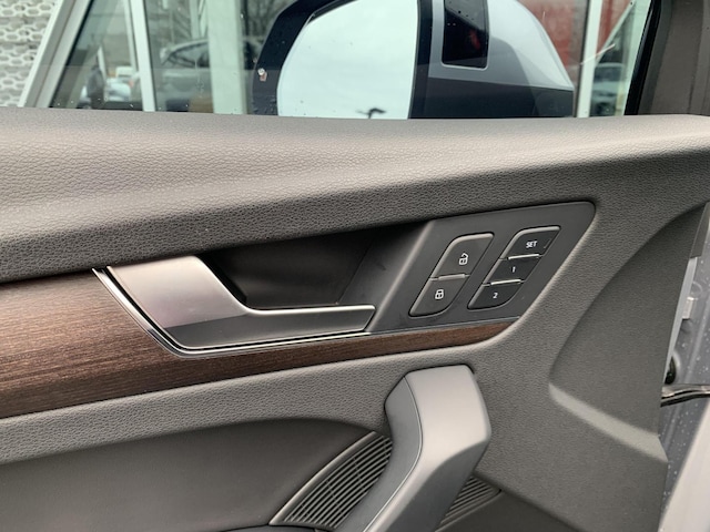 2022 Audi Q5 Premium Plus - Photo 12