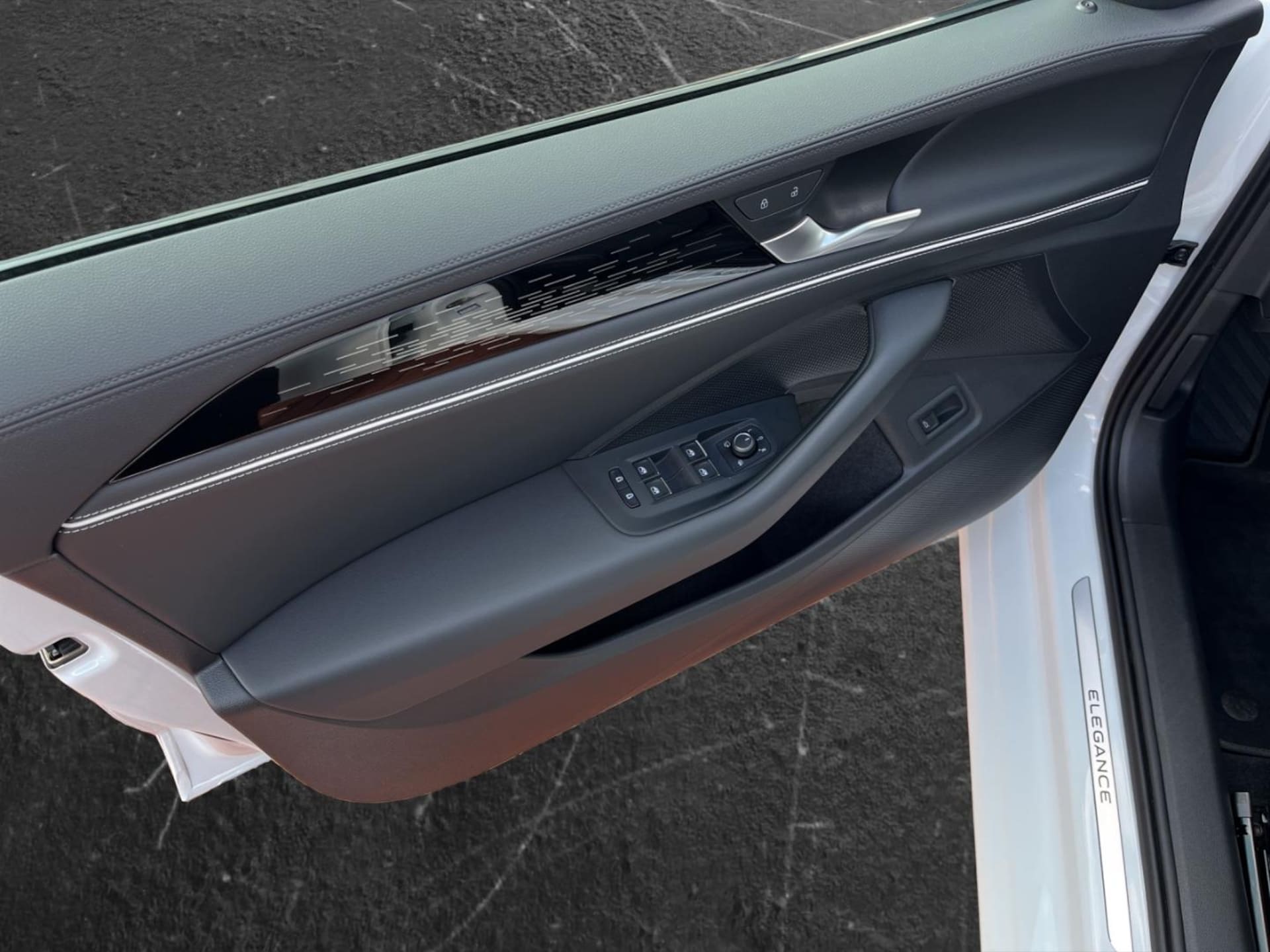 Volkswagen Passat Elegance