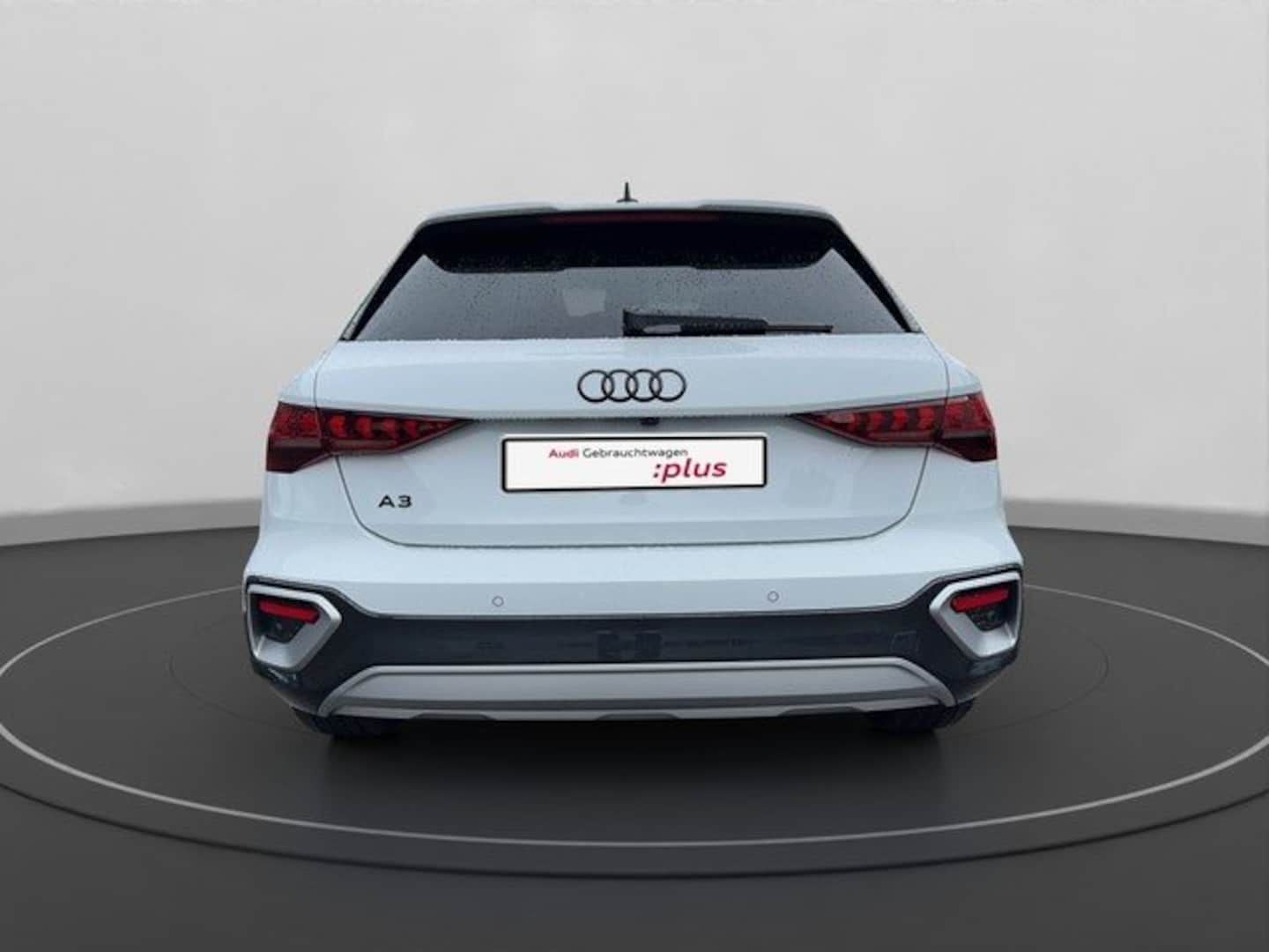 Bild über Audi A3 allstreet 35 TDI S tronic - für weitere Informationen kontaktieren Sie den Audi Partner