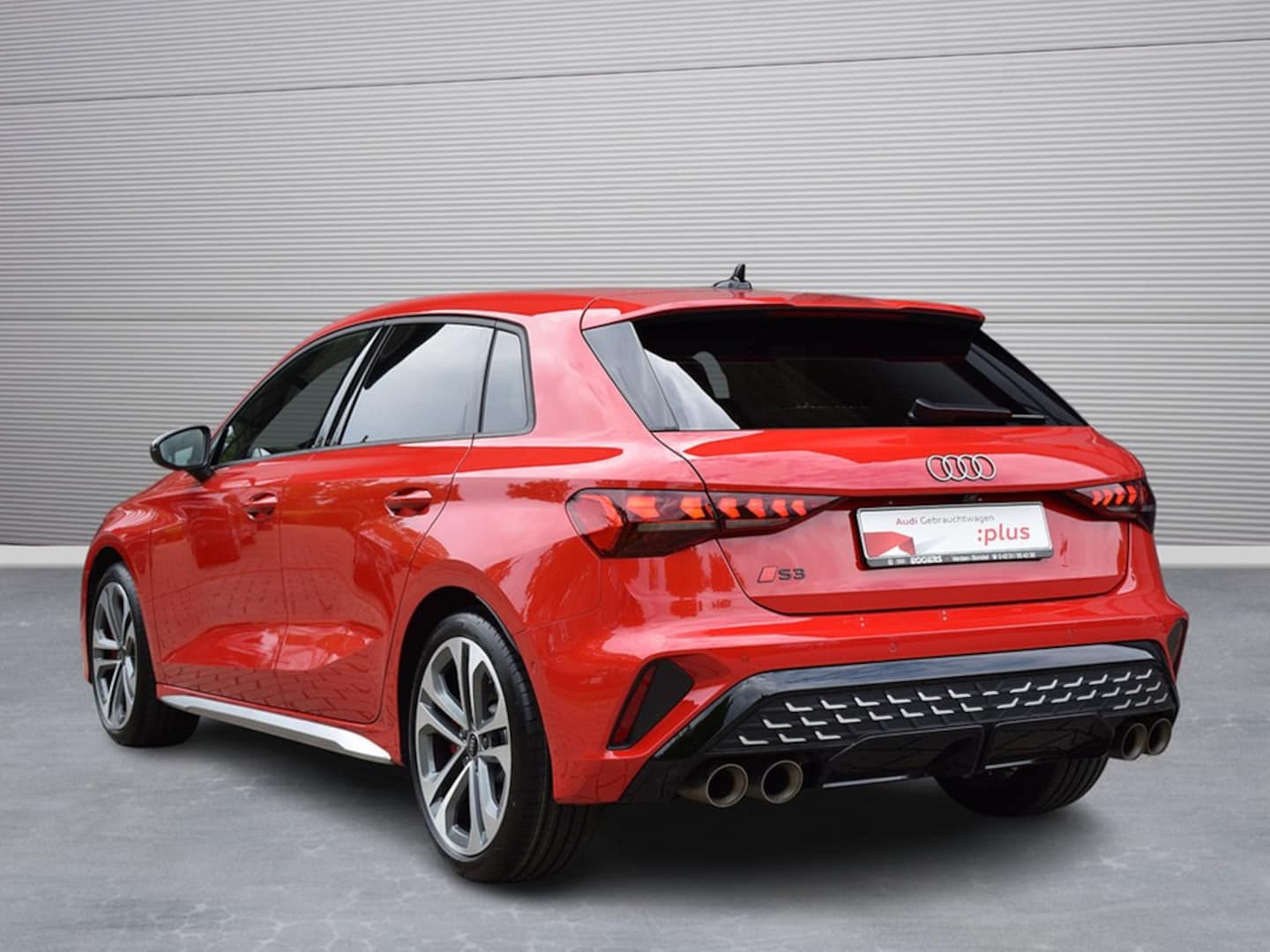 Bild über Audi S3 Sportback TFSI quattro S tronic - für weitere Informationen kontaktieren Sie den Audi Partner