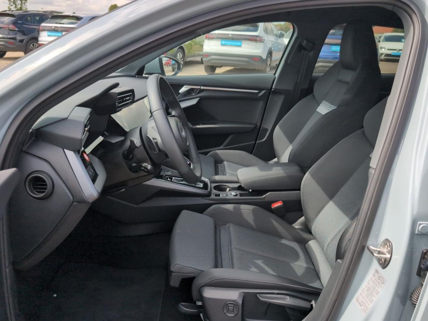 Bild über Audi A3 Sportback 35 TDI S tronic - für weitere Informationen kontaktieren Sie den Audi Partner