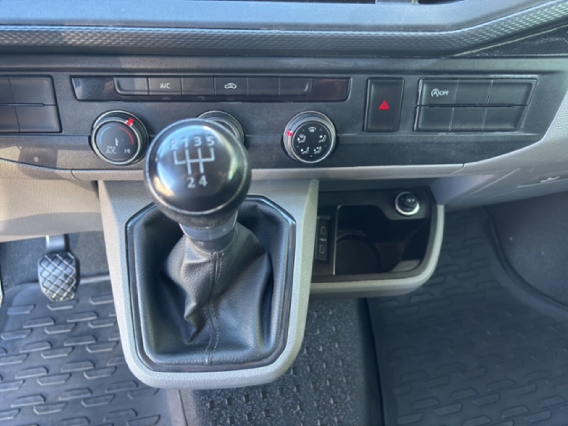 Volkswagen T6.1 Transporter Kasten kurzer Radstand