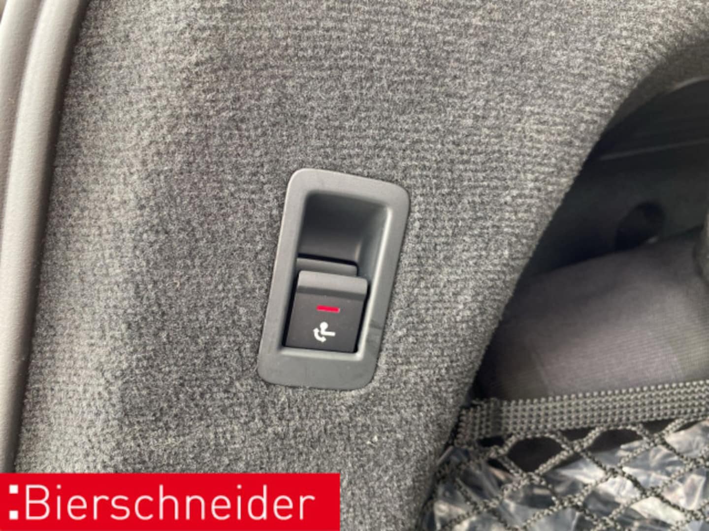 Bild über Audi A6 Avant TFSI e advanced 50 TFSI e quattro S tronic - für weitere Informationen kontaktieren Sie den Audi Partner