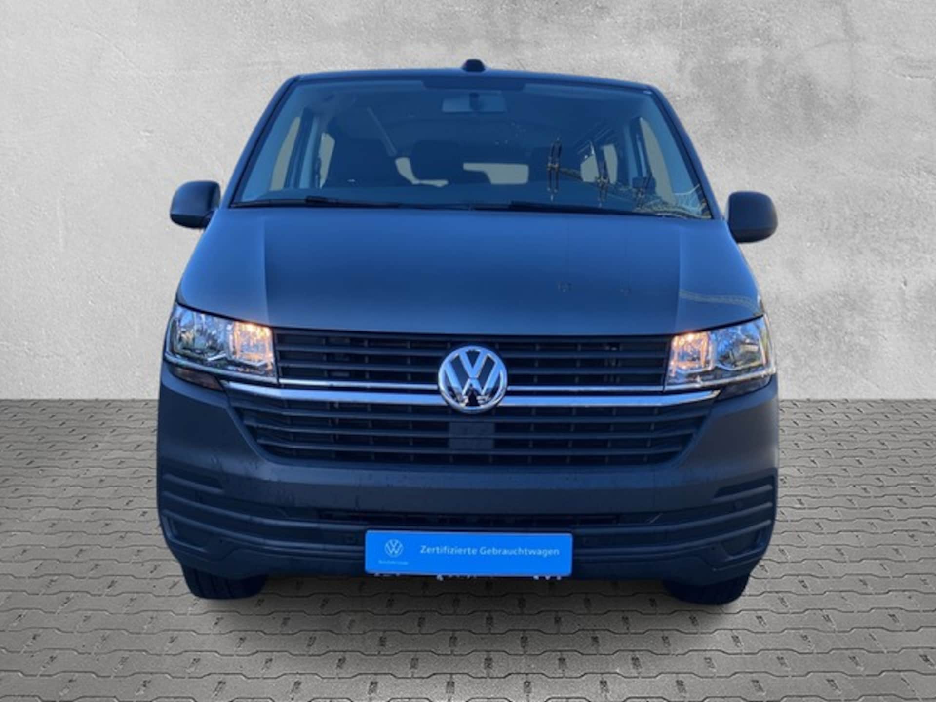 Volkswagen T6.1 Transporter Kombi langer Radstand