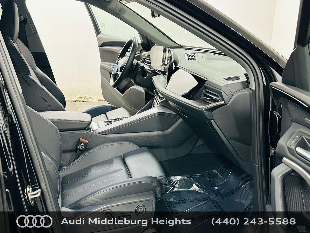 2025 Audi Q5 Premium Plus - Photo 9