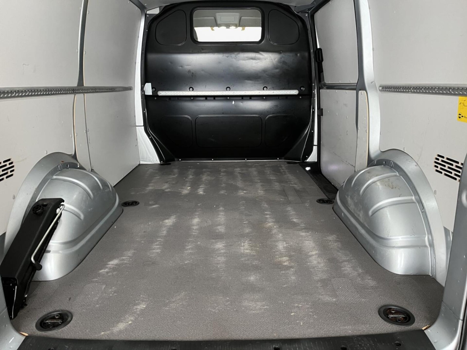 Volkswagen T6.1 Transporter Kasten kurzer Radstand