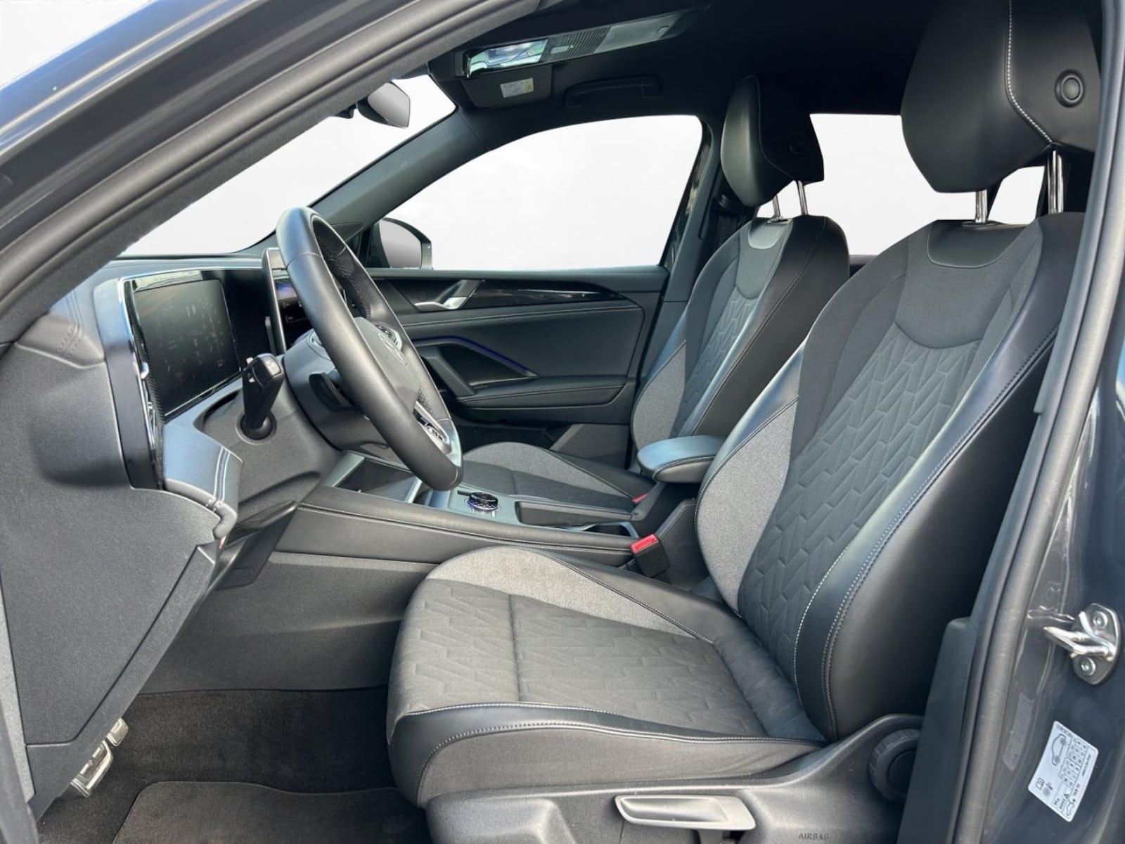 Volkswagen Tiguan – Bild 8