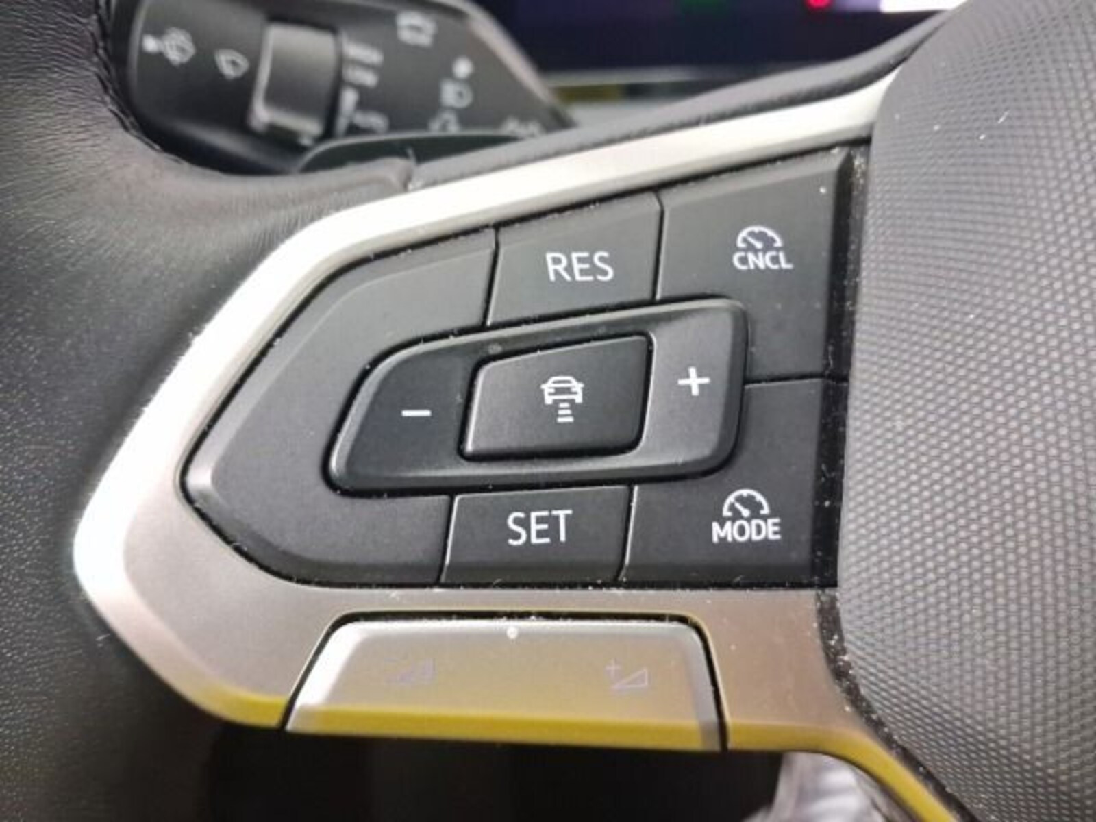 Volkswagen Tiguan – Bild 18