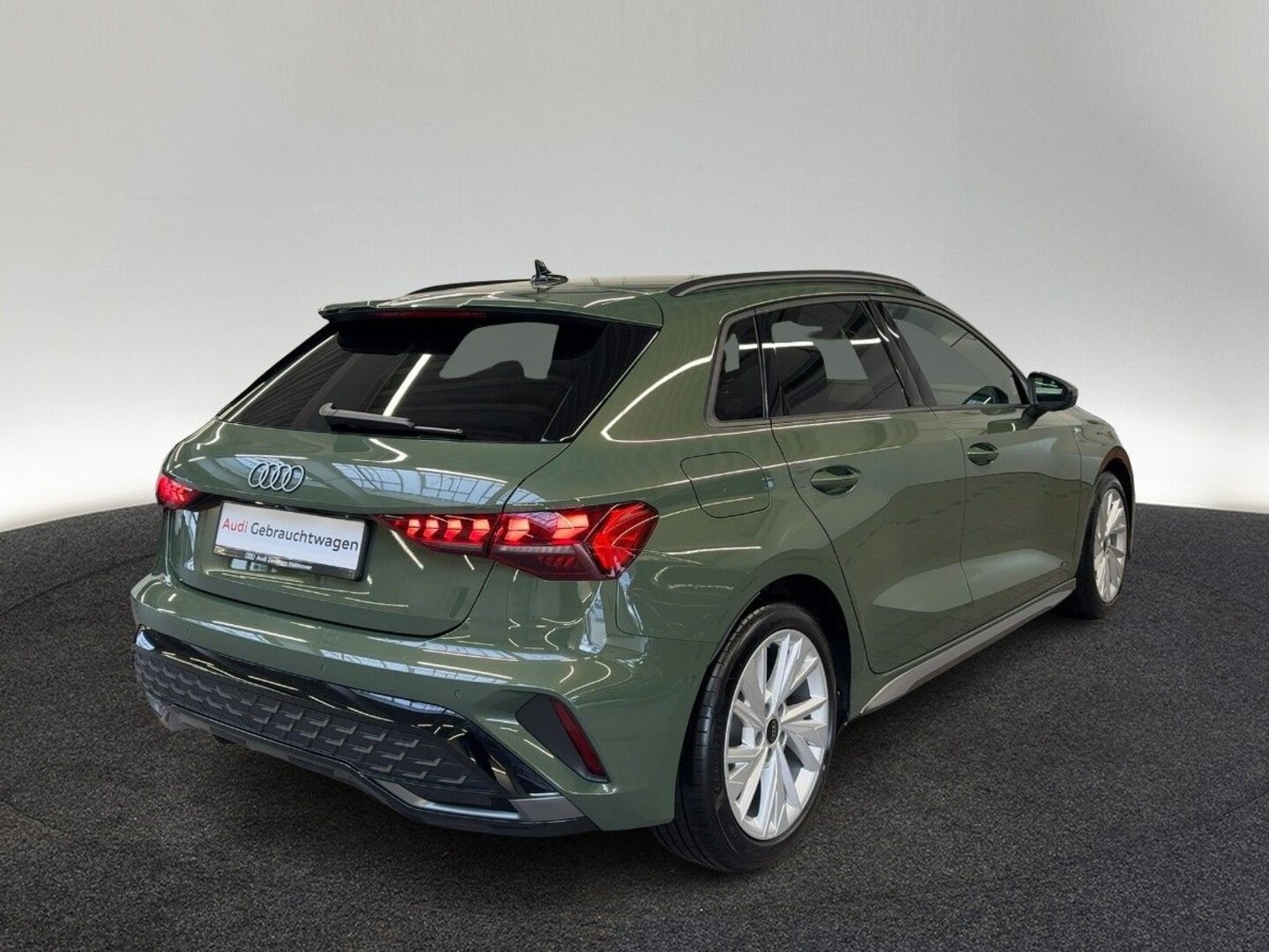 Bild über Audi A3 Sportback TFSI 110 kW S tronic - für weitere Informationen kontaktieren Sie den Audi Partner