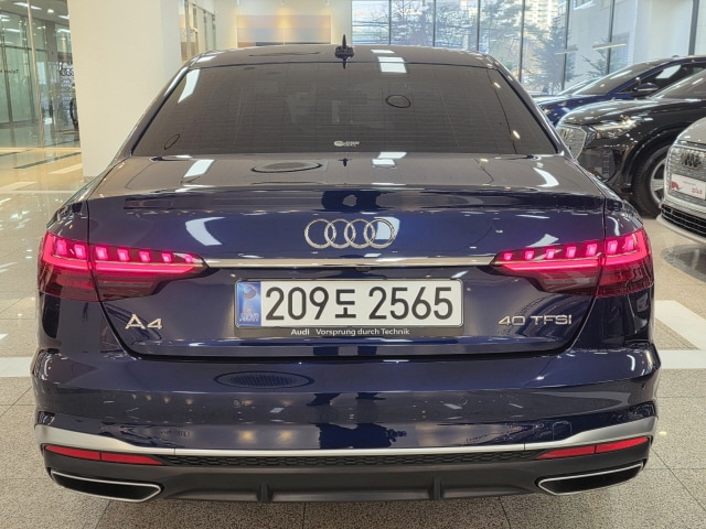 Audi A4 40 TFSI Premium 150 204 kW hp S tronic 5