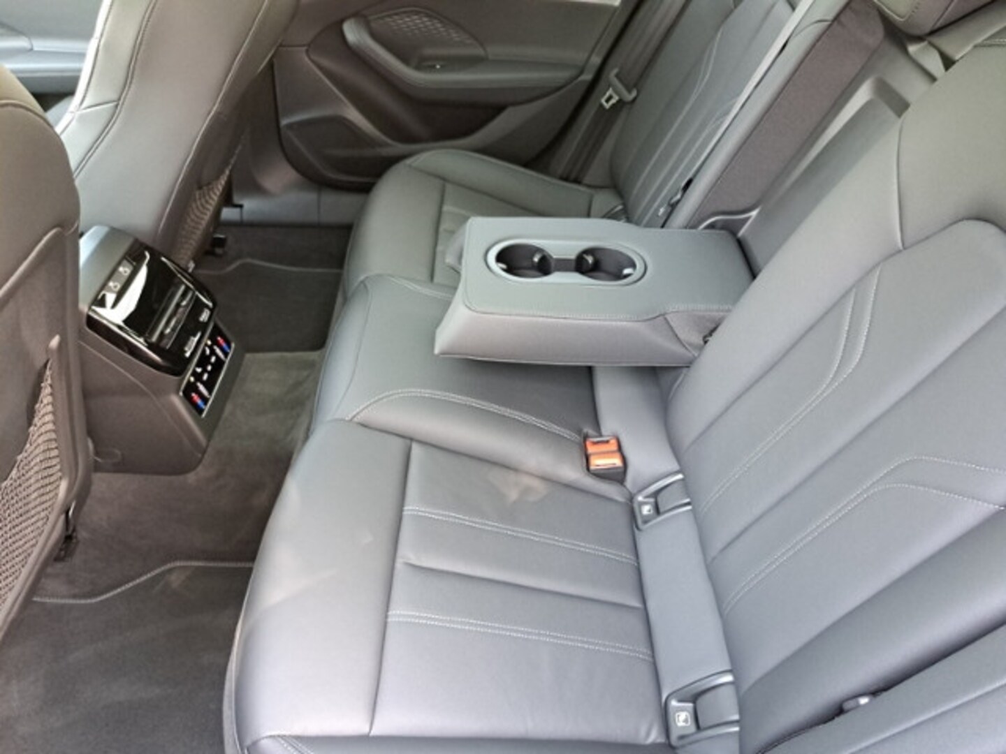Bild über Audi A6 Avant edition one TDI quattro 150 kW S tronic - für weitere Informationen kontaktieren Sie den Audi Partner