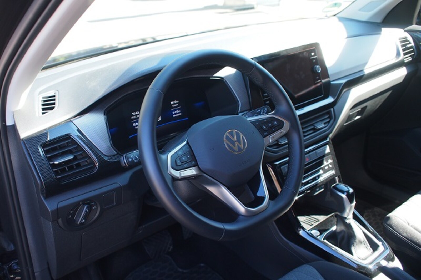 Volkswagen T-Cross – Bild 4