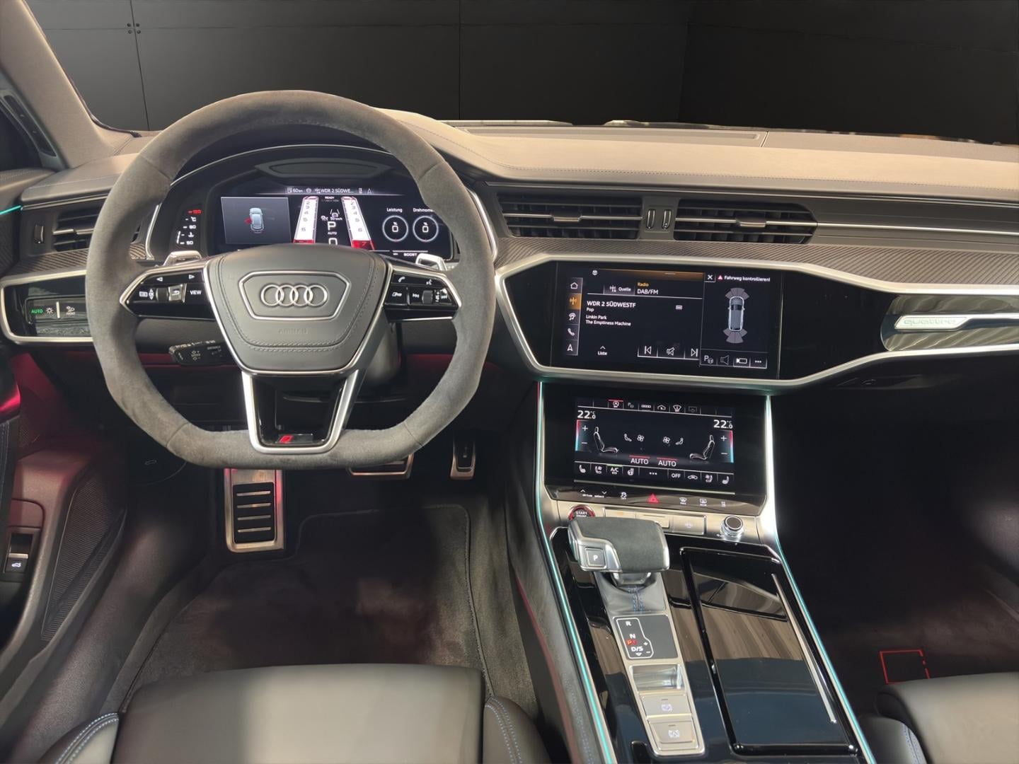 Bild über Audi RS 6 Avant performance quattro tiptronic - für weitere Informationen kontaktieren Sie den Audi Partner