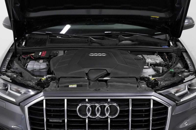 Image about Audi Q7 TFSI e Sport 55 TFSI e quattro 280 kW (381 PS) tiptronic