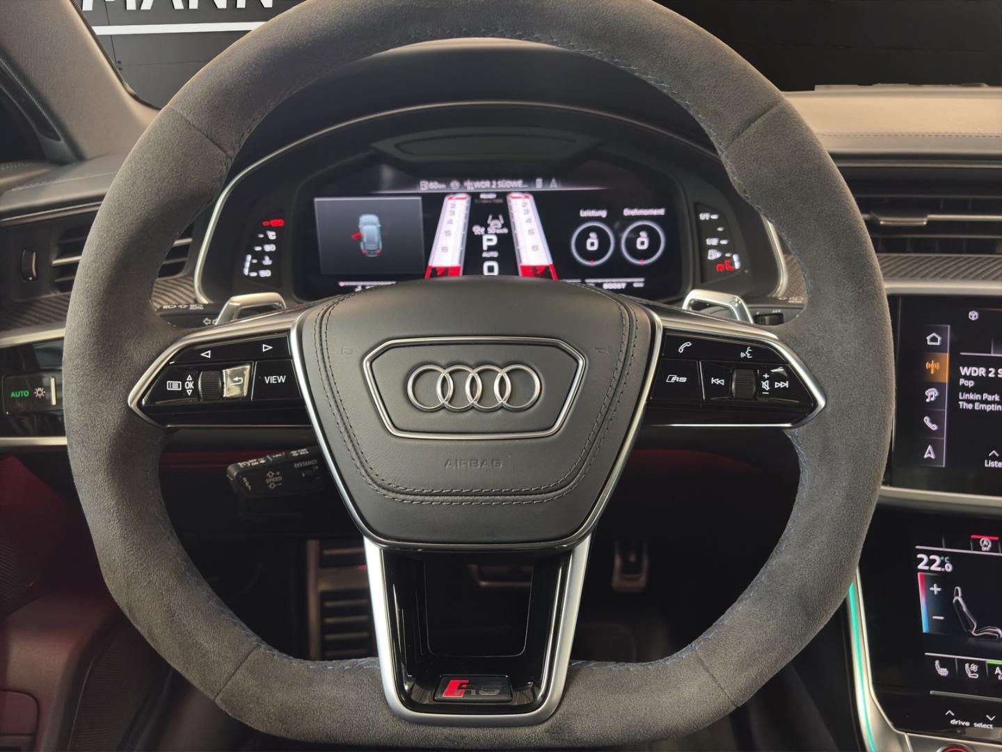 Bild über Audi RS 6 Avant performance quattro tiptronic - für weitere Informationen kontaktieren Sie den Audi Partner