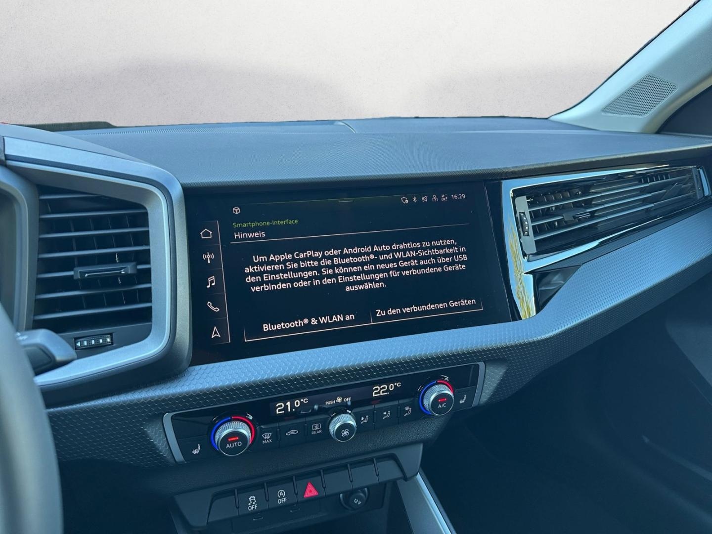 Bild über Audi A1 Sportback advanced 30 TFSI Schaltgetriebe - für weitere Informationen kontaktieren Sie den Audi Partner
