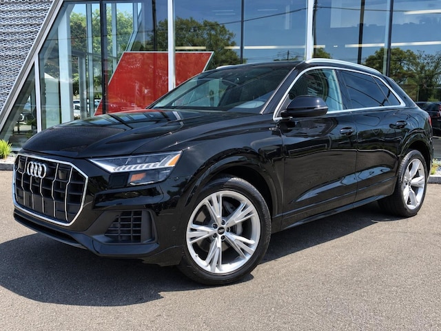 Photo of 2023 Audi Q8