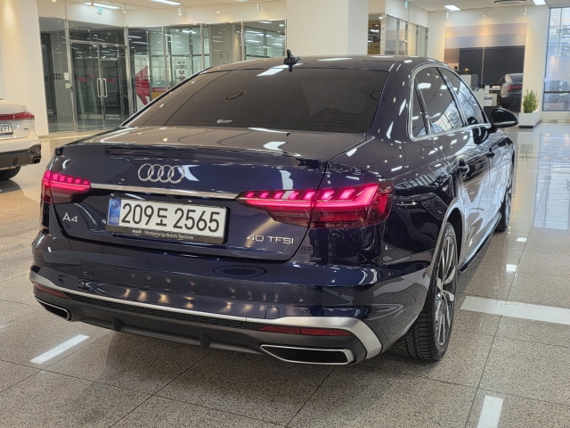 Audi A4 40 TFSI Premium 150 204 kW hp S tronic 3