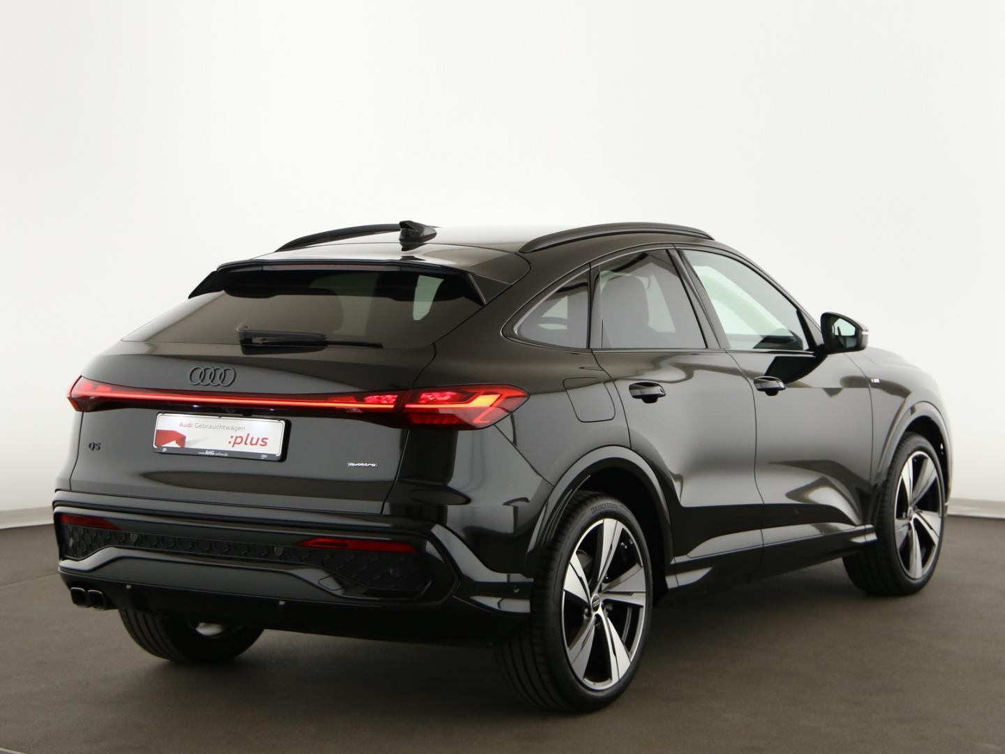 Bild über Audi Q5 Sportback TDI quattro 150 kW S tronic - für weitere Informationen kontaktieren Sie den Audi Partner