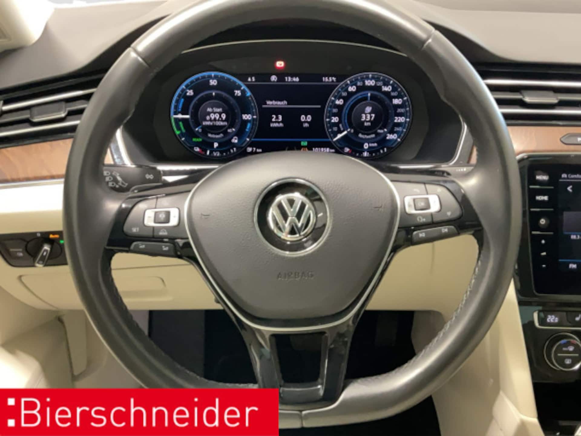 Volkswagen Passat GTE
