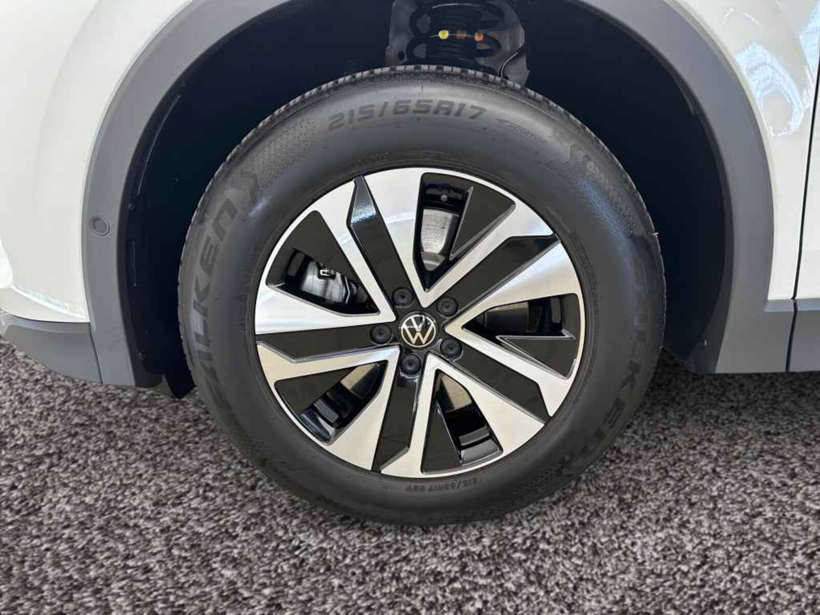Volkswagen Tiguan – Bild 5