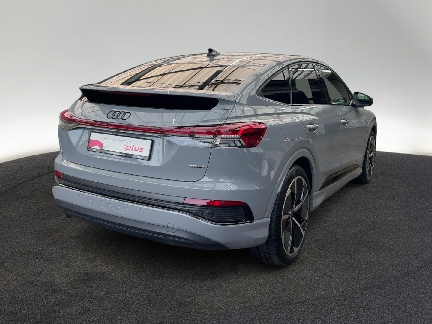 Bild über Audi Q4 Sportback e-tron 50 e-tron quattro - für weitere Informationen kontaktieren Sie den Audi Partner