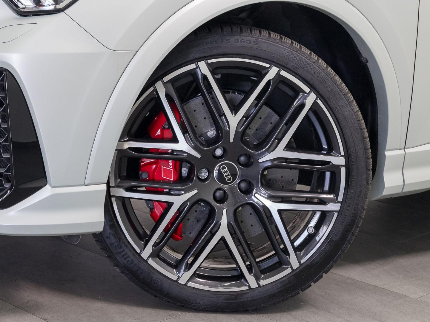 Image about Audi RS Q3 TFSI quattro S tronic