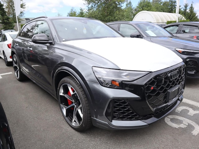 2026 Audi RS Q8 SUV performance