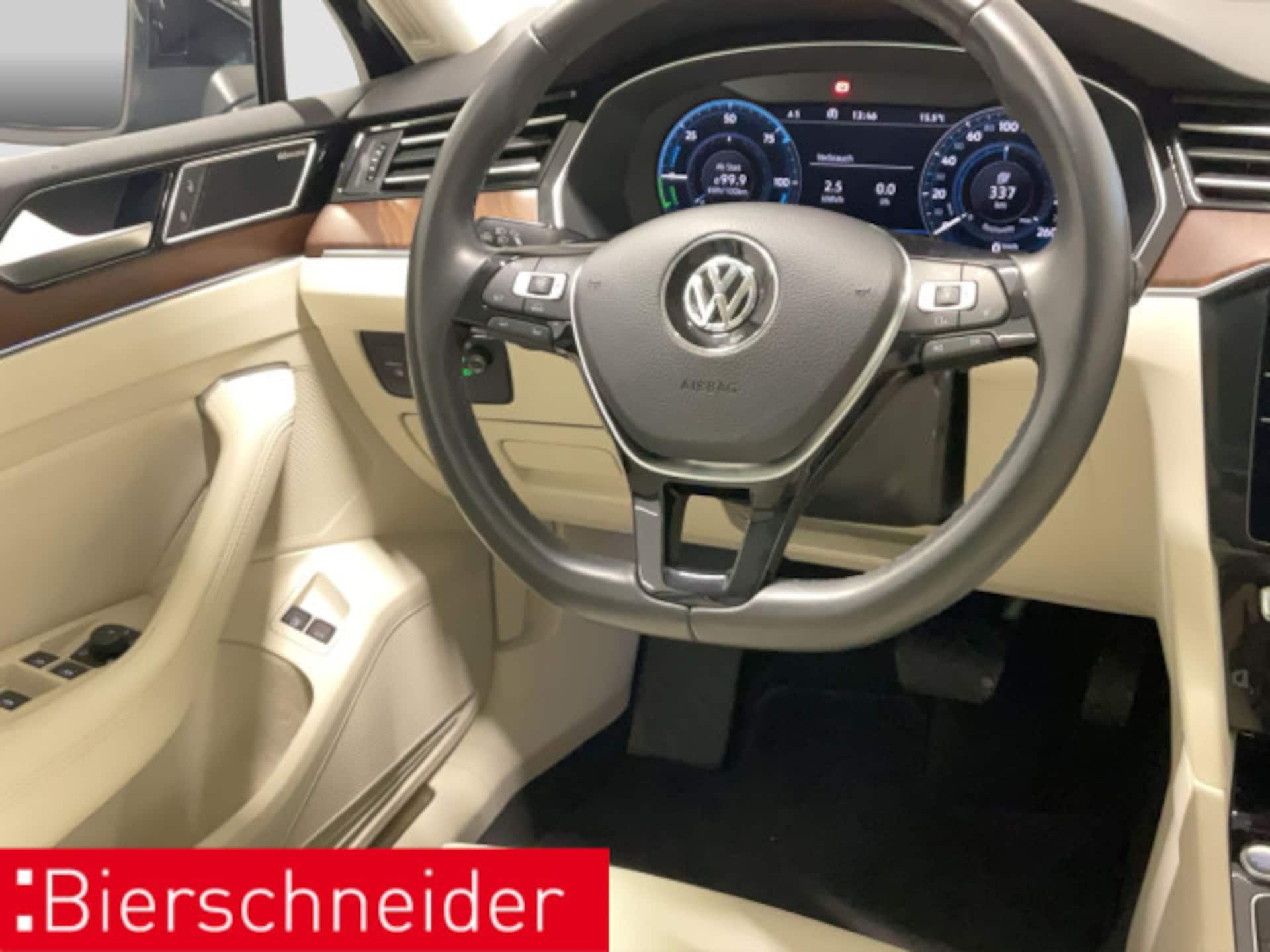 Volkswagen Passat GTE