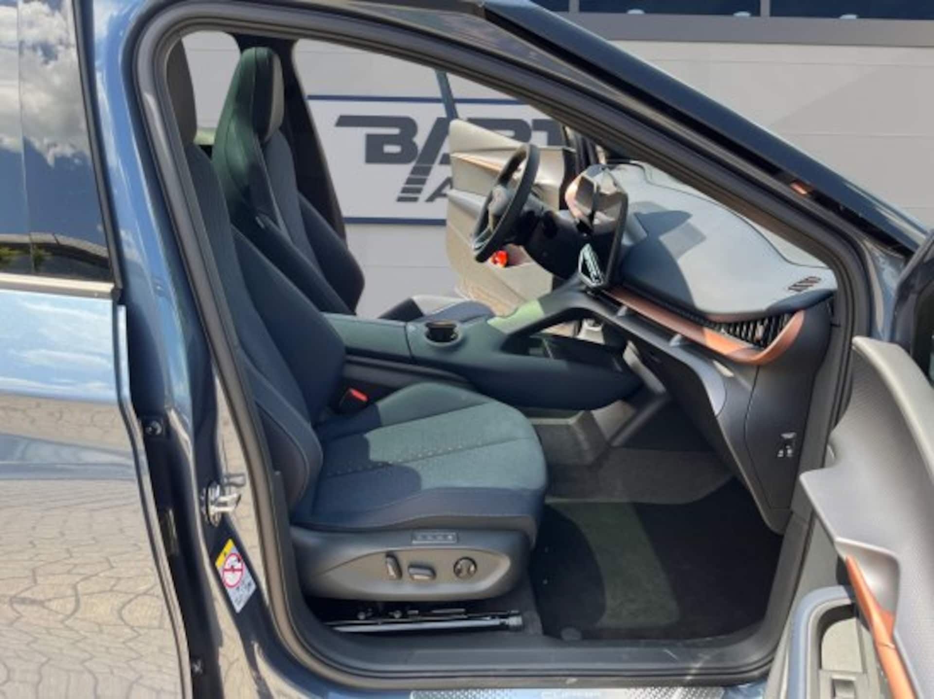 CUPRA Tavascan VZ