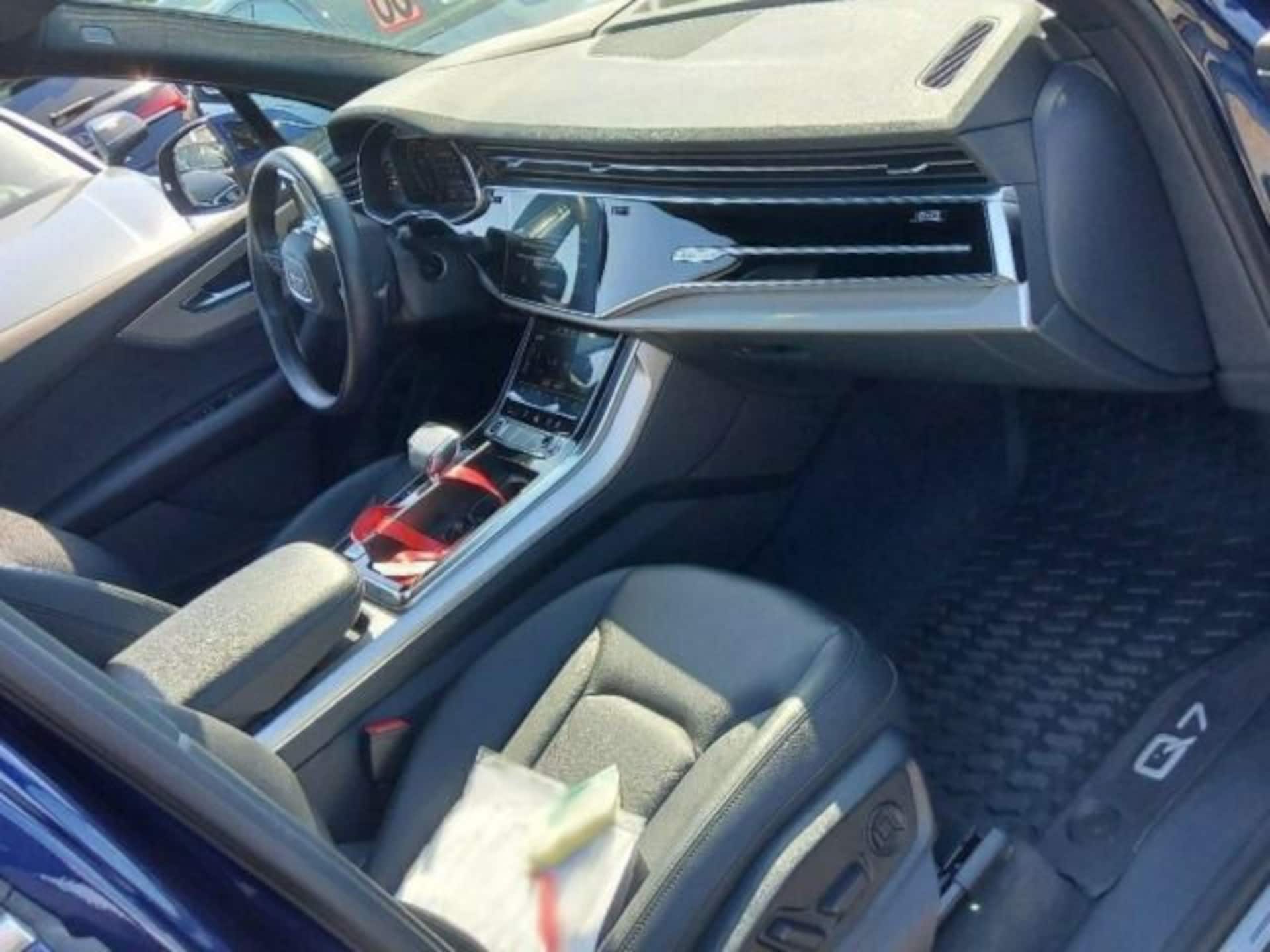 Audi Q7 SUV TFSI e S line
