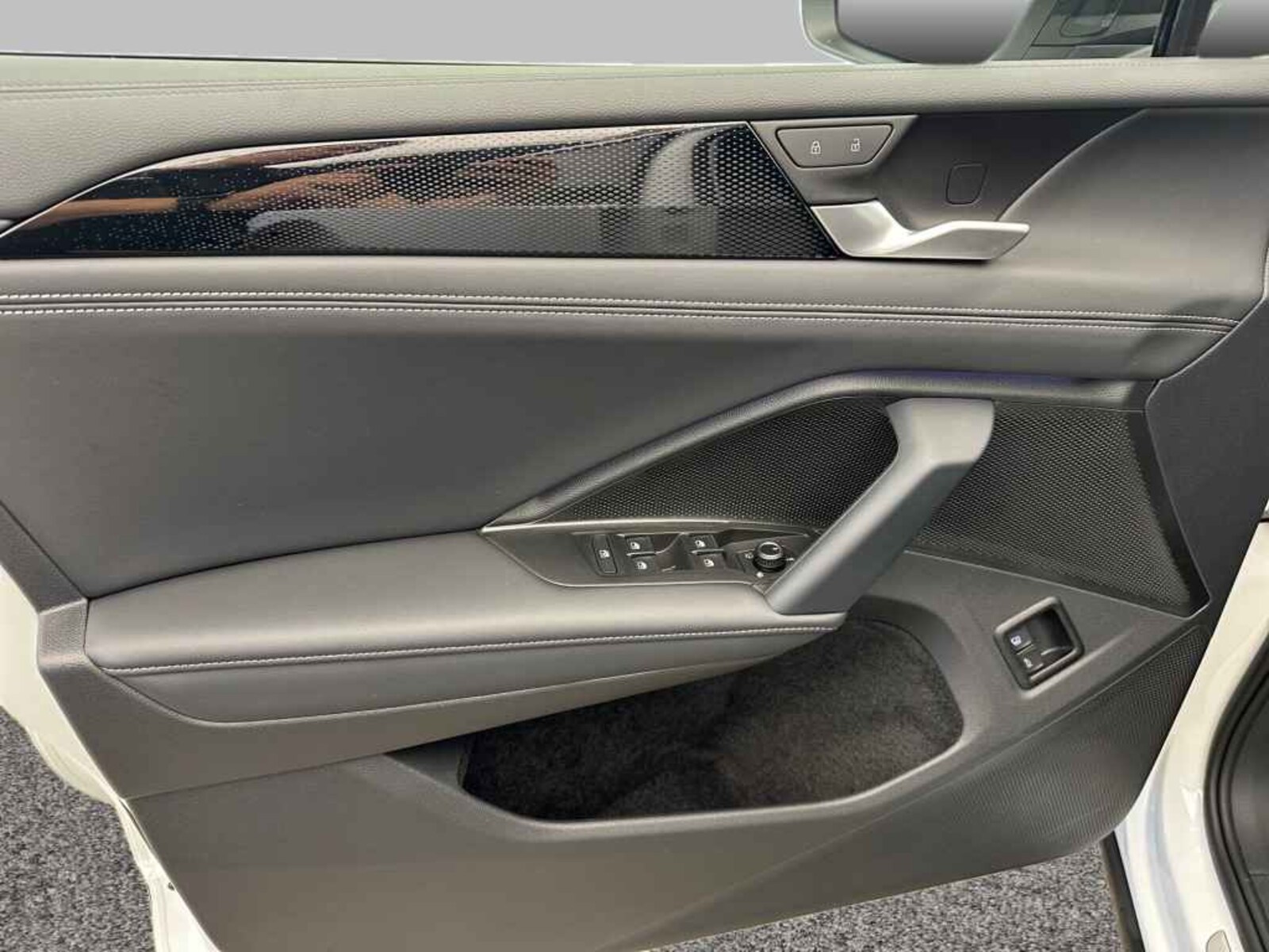 Volkswagen Tiguan – Bild 11