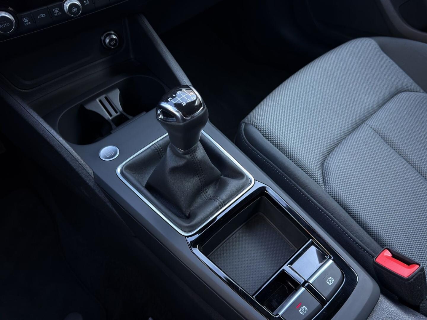 Bild über Audi Q2 advanced 30 TDI Schaltgetriebe - für weitere Informationen kontaktieren Sie den Audi Partner