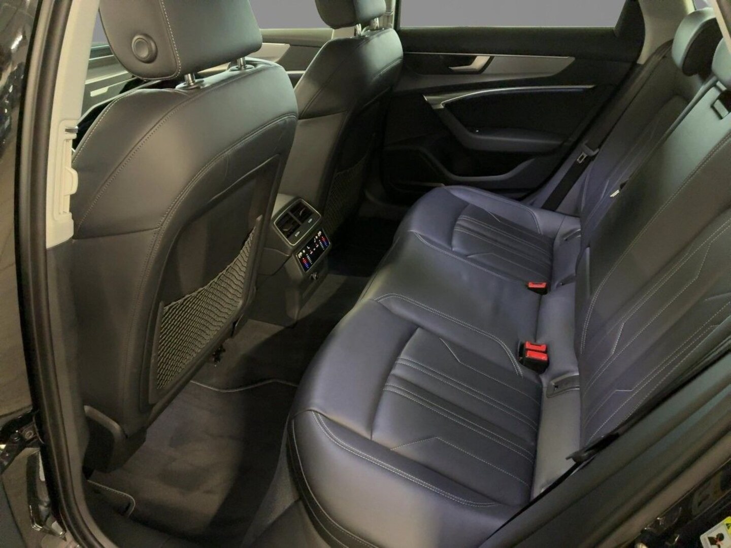 Bild über Audi S6 Avant TDI quattro tiptronic - für weitere Informationen kontaktieren Sie den Audi Partner