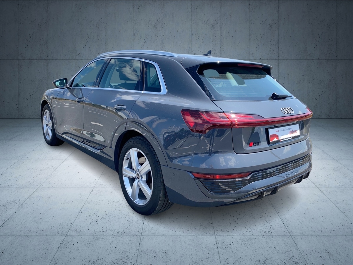 Image about Audi Q8 e-tron S line 50 e-tron quattro