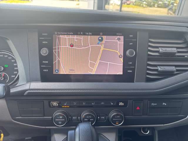 Volkswagen T6.1 Caravelle larger