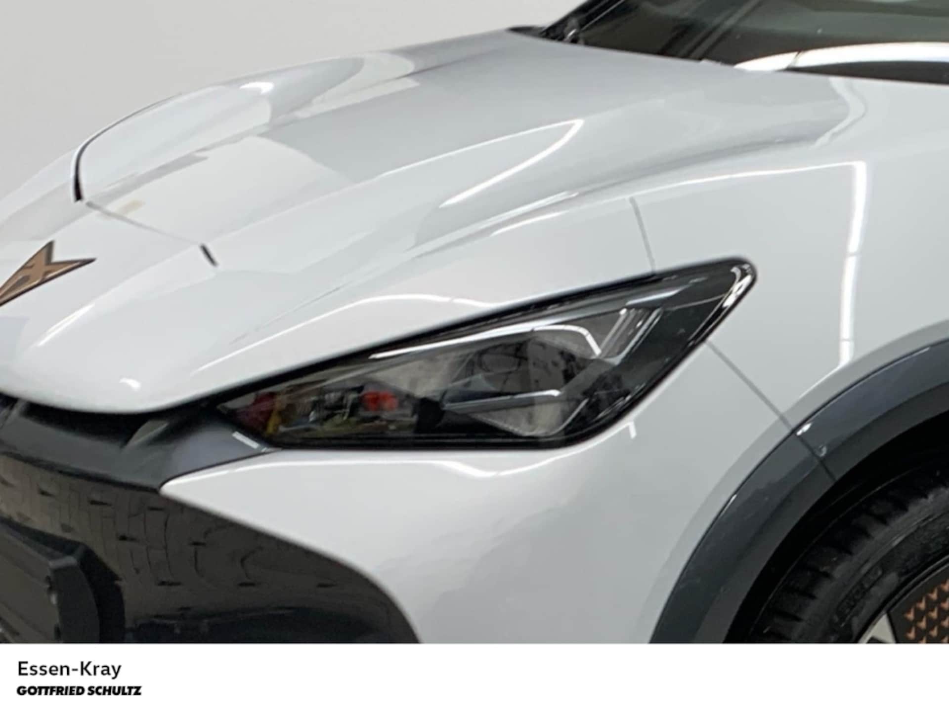 CUPRA Tavascan VZ